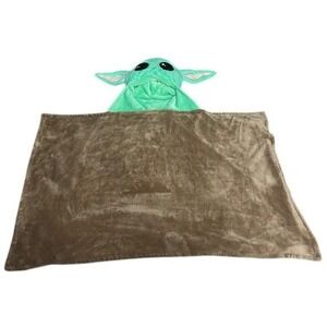 Disney‎ Star Wars Grogu Hooded Blanket Brown Green Plush 46.5x28 Kids Throw Soft